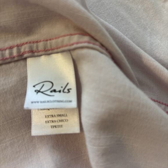 Rails Ingrid Raw Hem Button Down Shirt Pink Blush Acid Wash XS Long Sleeve Rayon - Picture 6 of 8